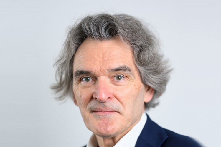 L’IA prédirait mieux la dose de tacrolimus après une greffe rénale