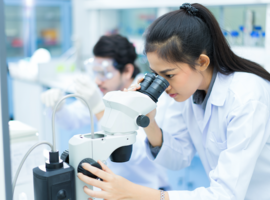 Plus de 700 emplois vacants dans le secteur de la pharma et de la chimie en Wallonie