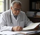Quelles sont les spécialités qui comptent le plus de médecins de 65 ans et plus?